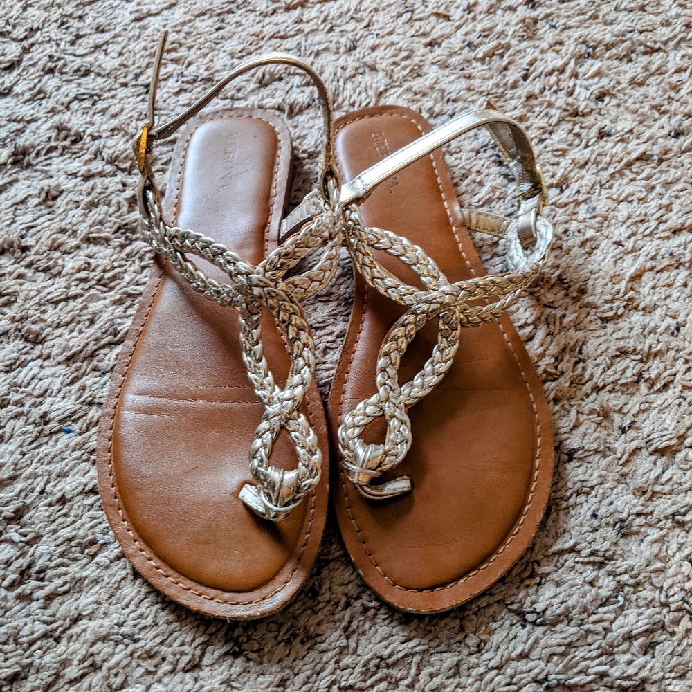 Women's sandals